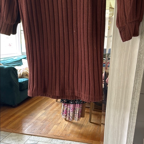 Brown Ribbed Off-Shoulder Dress - Picture 4 of 6